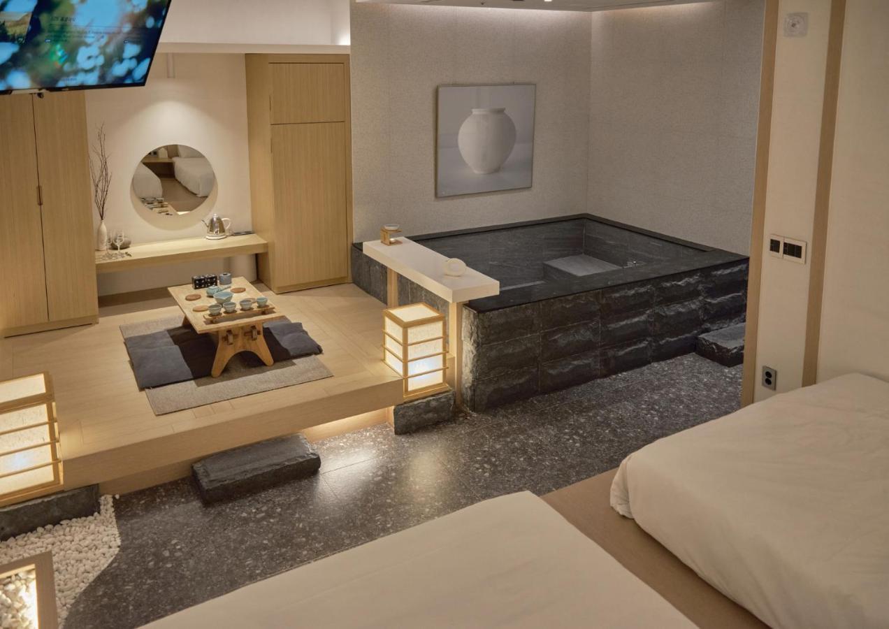 Uh Suite The Seul Exterior foto